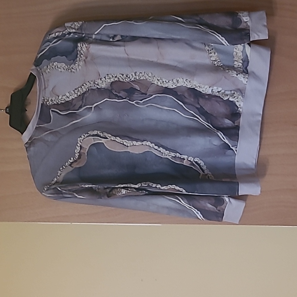 Abstract Patterned Sweatshirt - Picture 2 of 5
